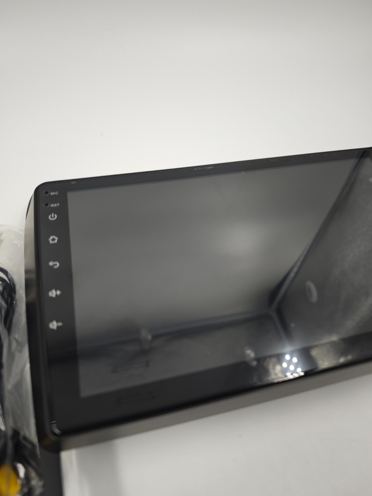 NO NAME MADE IN CHINA ANDROID CAR MEDIA PLAYER – Black | Used